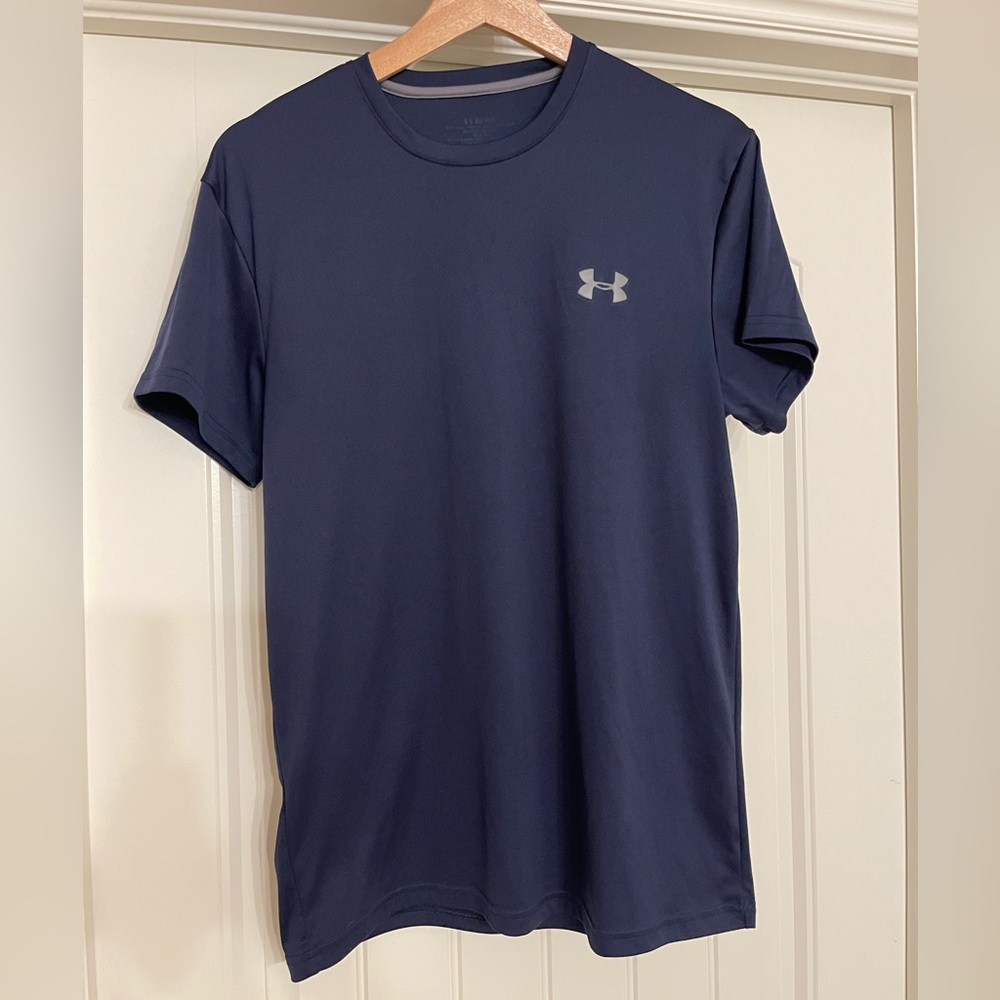 Under Armour men’s navy tech shirt sz med